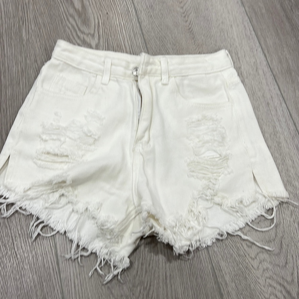 Woman’s shein shorts